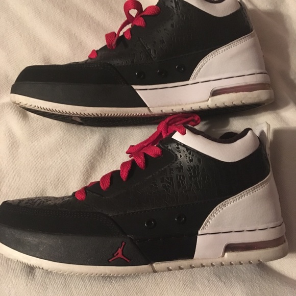 Nike Jordans - Picture 5 of 7